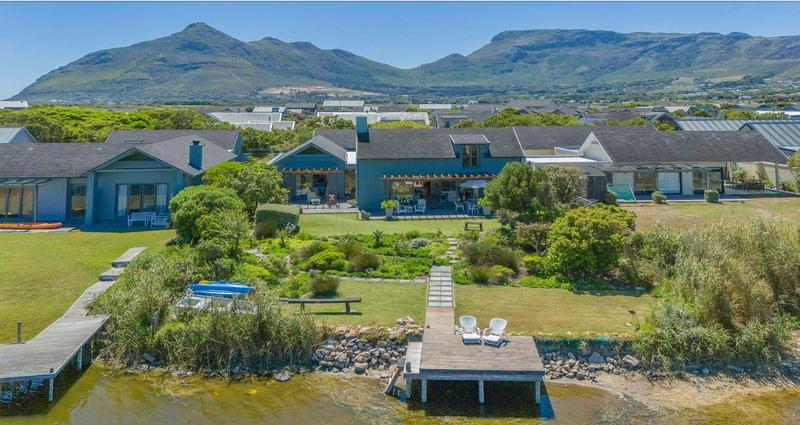 3 Bedroom Property for Sale in Lake Michelle Western Cape